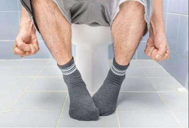 山西肛泰肛肠医院：便秘与痔疮两个“难兄难弟”究竟有什么关系？